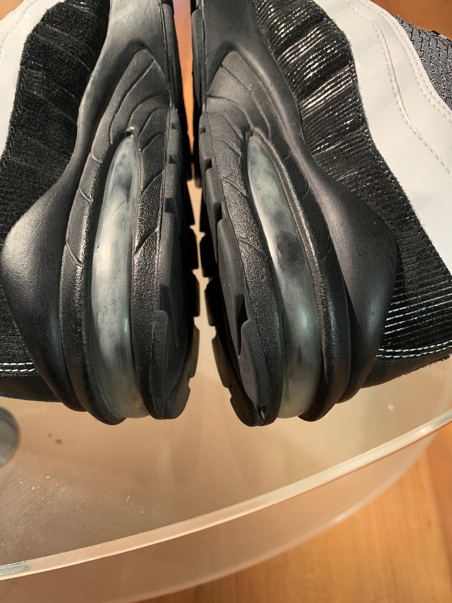 Kid's 2005 Nike Air Max 95 Tuxedo Black White Size 6Y Used Kid's 2005 Nike Air Max 95 Tuxedo Black White Size 6Y Used
