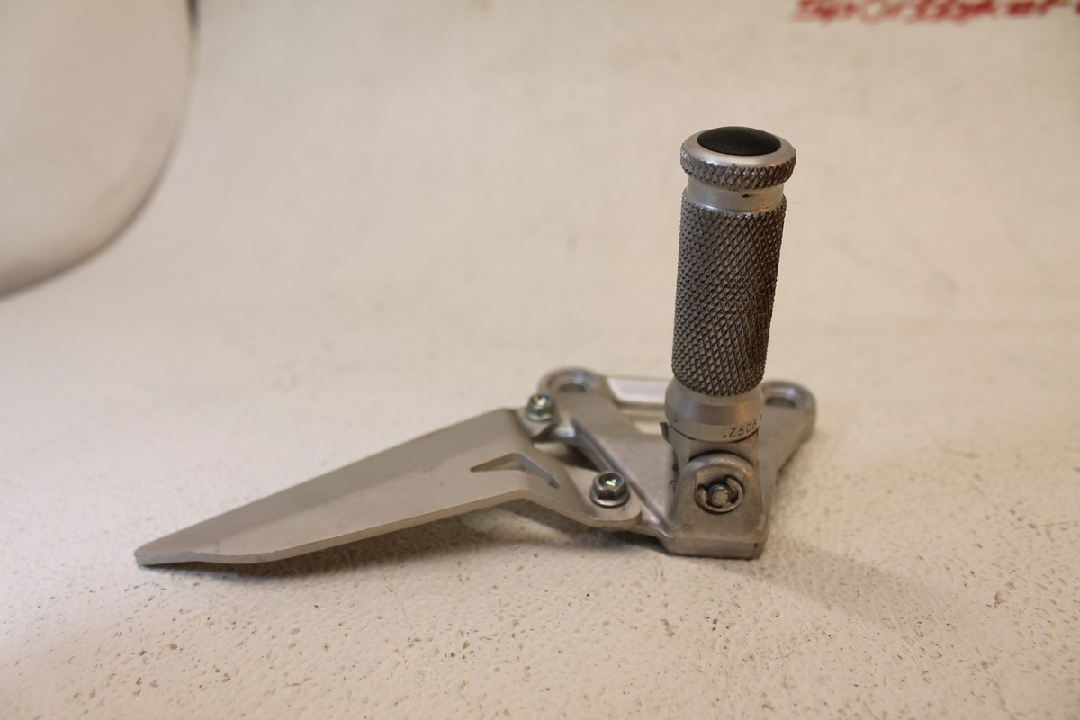M 08-10 DUCATI 848 RIGHT REARSET REAR SET DRIVER FOOT PEG REST