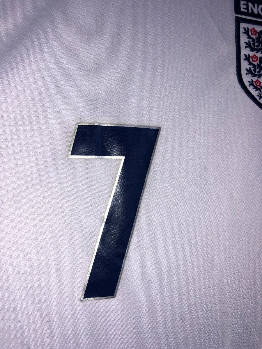 RARE England 2007-2009 home football shirt #7 Beckham size