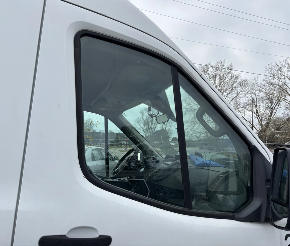 Ford Transit 350 2018 pasajero puerta delantera derecha techo alto fabricante de equipos originales usado sin espejo retrovisor Foto 3 de 4