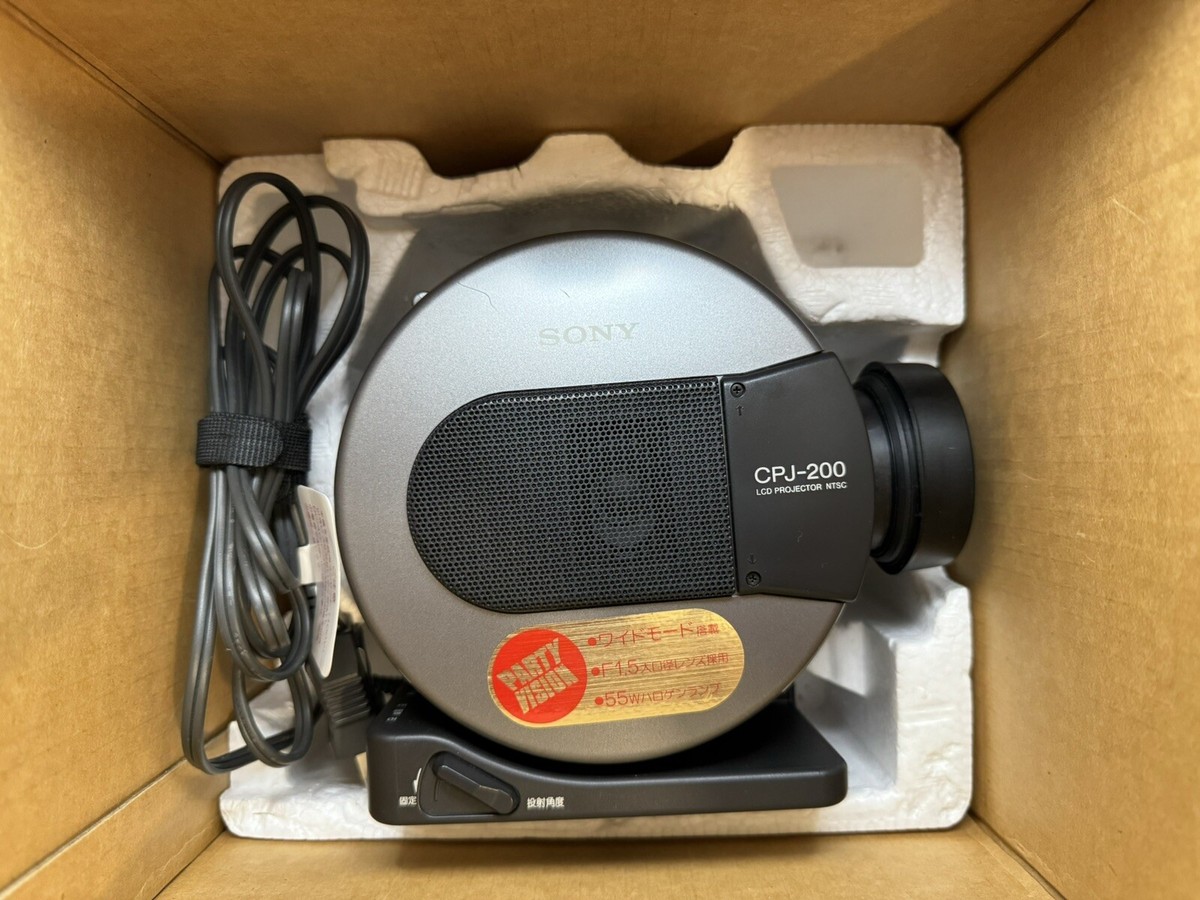 RARE Vintage Sony CPJ-200 projector With Original Box And Cover