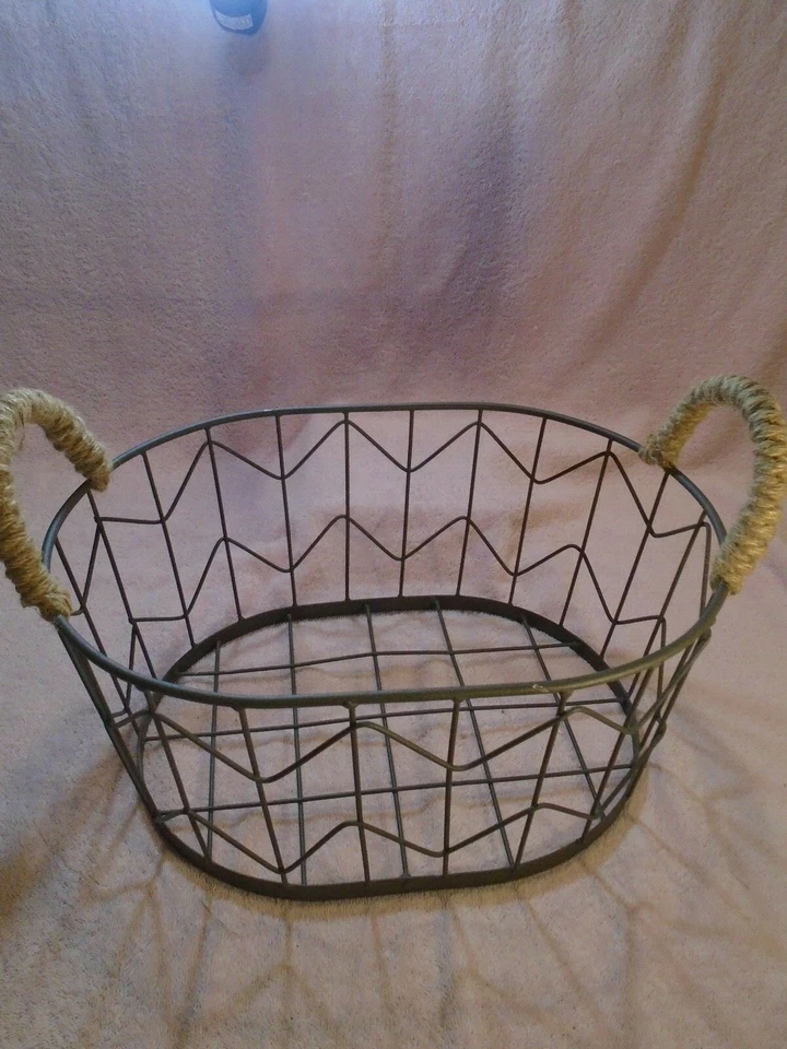 Metal Basket with Hemp Handles Canvas Lined 7" x 11" x 15" - Image 2 of 4