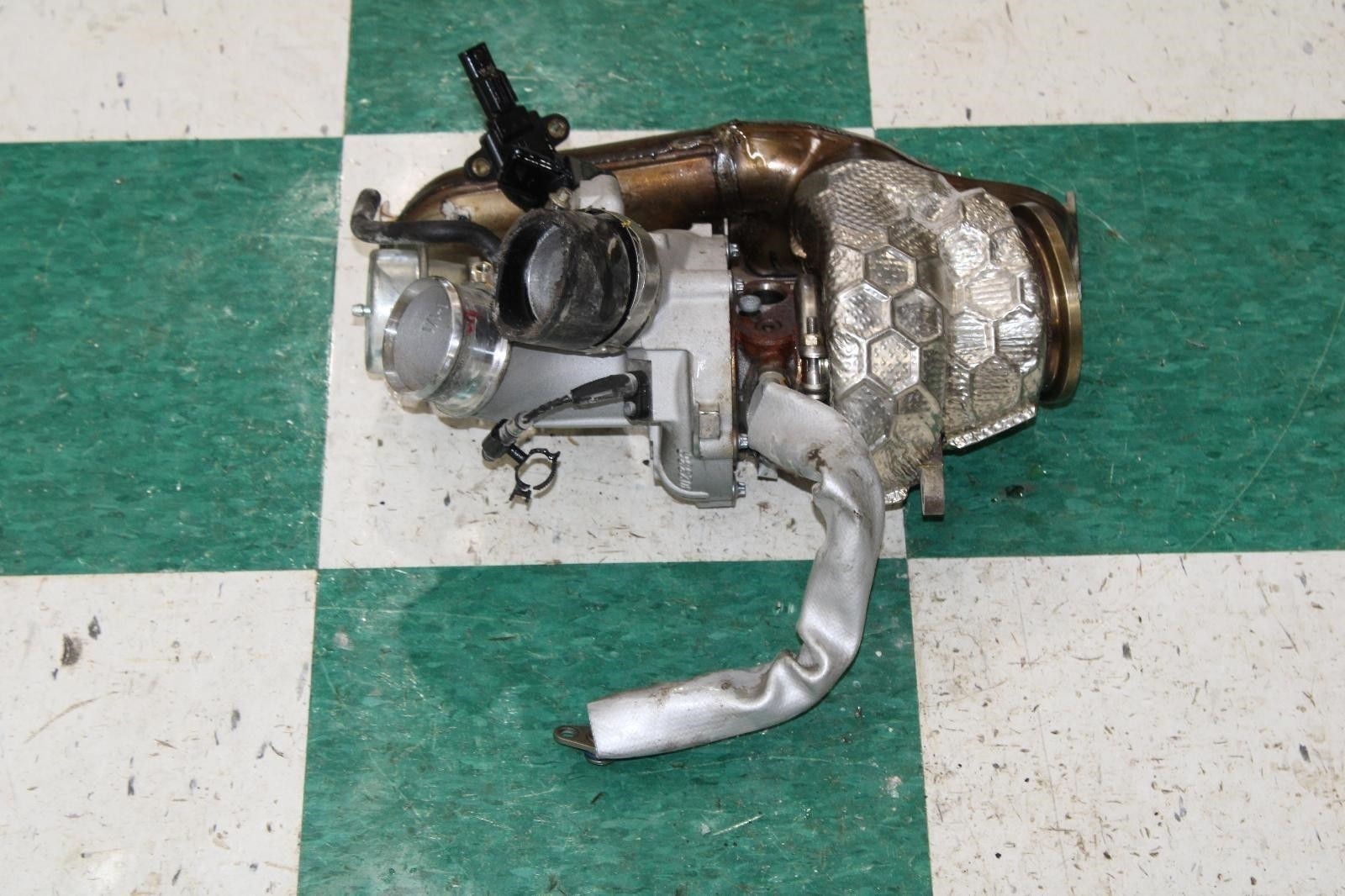 20-23 Continental GT 6.0L Motor Engine Driver Left TurboCharger Turbo Manifold