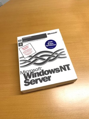 Microsoft Windows NT Server inkl. 10 Client Lizenzen + SQL Server