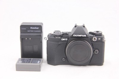 Olympus OM-D E-M5 Mark II 16.1MP - Black. AS-IS for Parts or Repair