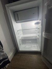White Table Top Mini Fridge Freestanding Single Door Icebox Manual Defrost