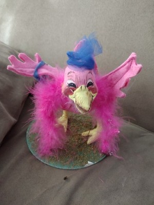 Annalee RARE 1992 7  Spring Pink Chicken Dressed In Her Best on grass &  Eggs