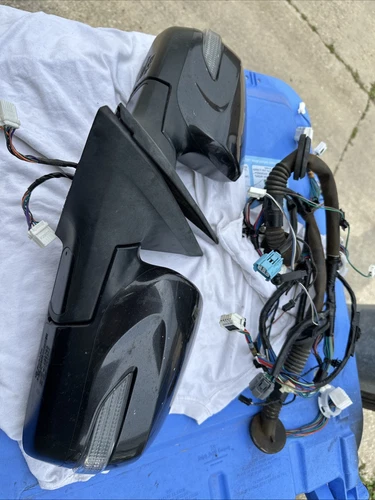 11-13 Subaru Forester XT Driver And passenger Lighted Door Mirror W Harness OEM