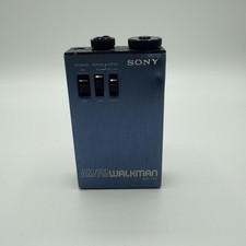 Sony AM/FM SRF-70W - 2 Band Receiver FOR PARTS NOT WORKING Corroded compartment