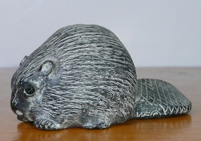 Vintage BOMA Canada Carved Black Soap Stone Beaver Figurine Wildlife Inuit Small