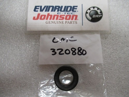 E20 OMC Evinrude Johnson 320880 0320880 Valve Seat OEM New Factory Boat Parts - Foto 1 di 3
