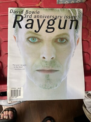 その他 RAY GUN Magazine 1996 Ray Gun Magazine 30 - David Bowie Cover Raygun- Rare Collectable