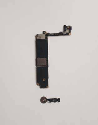 Carte Mère IPhone 8 - Pour Pièces, Ne Fonctionne Pas !