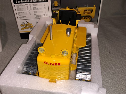 Brand New Oliver OC 12 Diesel Crawler 1/16 Diecast Replica Collectible Spec Cast - Picture 12 of 15
