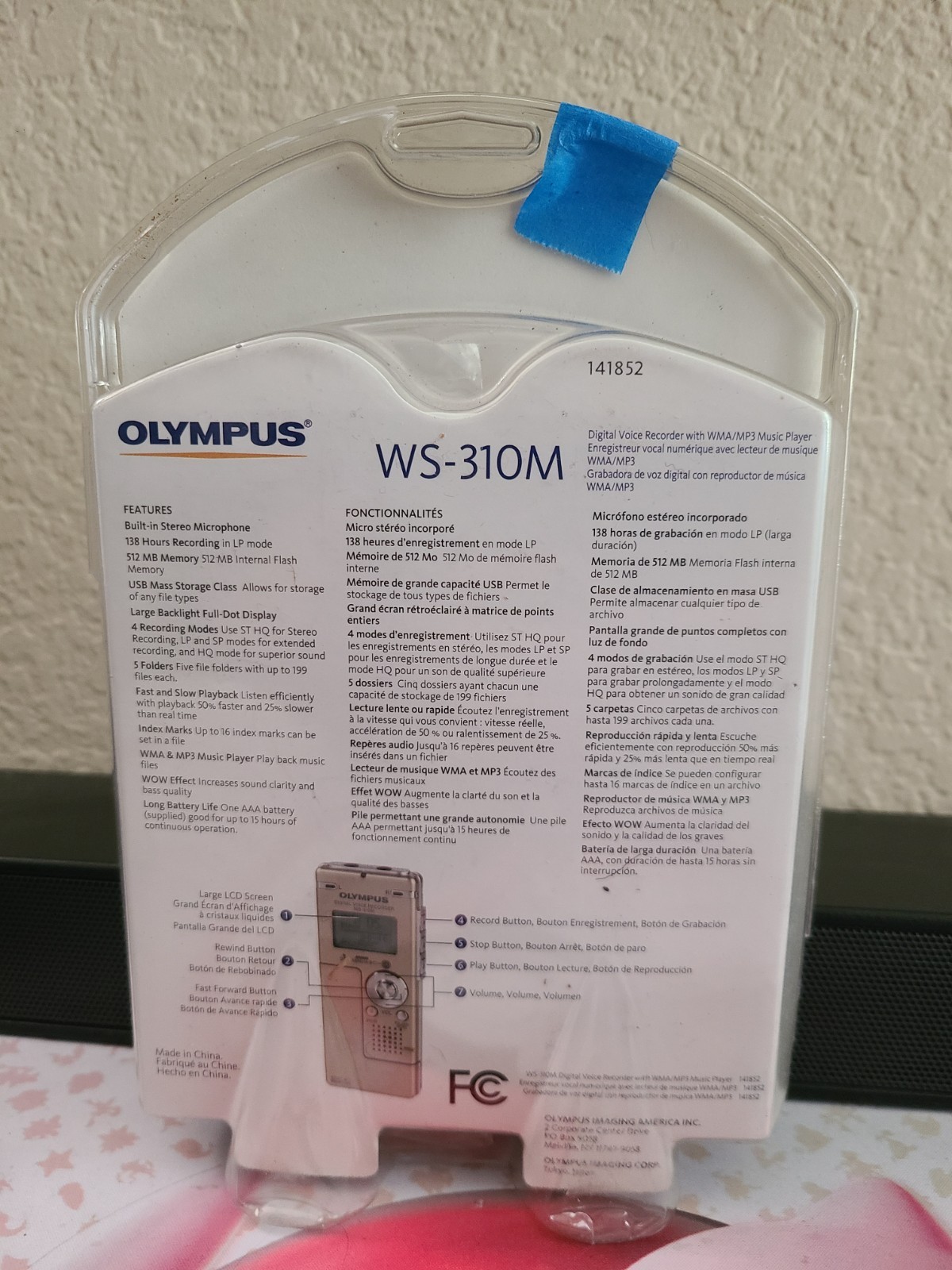 Olympus WS-300M Silver ( 512 MB ) Digital Media Player Open Box