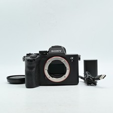 Sony Alpha a7IV ILCE-7M4 Body Englisch OK [Exc+5 / Shutter Count:84.854]