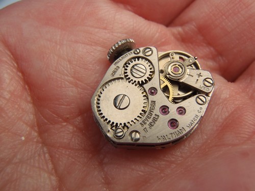 WALTHAM 69 ST MECHANICAL WATCH MOVEMENT 17 JEWELS SWISS 18 X 15MM RUNNING - 第 1/15 張圖片