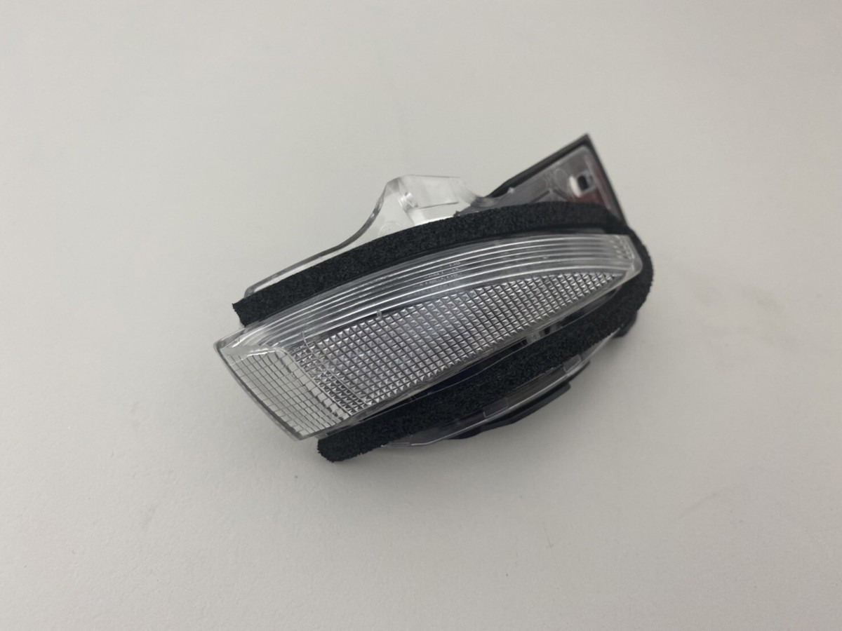 MIT TOYOTA CAMRY AURION 2012-up OEM back view door mirror turn signal lights