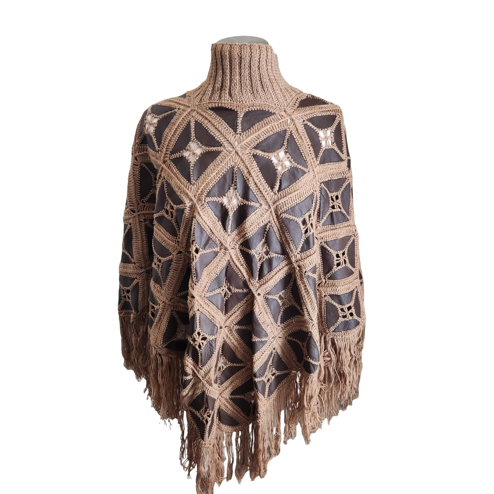 Ropa de tamaño regular Essentials de cuero para mujeres