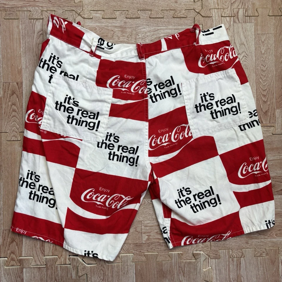 70’s VTG Coca-Cola Shorts Button-Fly All-Over Print 4-Pocket It’s The Real Thing - Image 4 of 4
