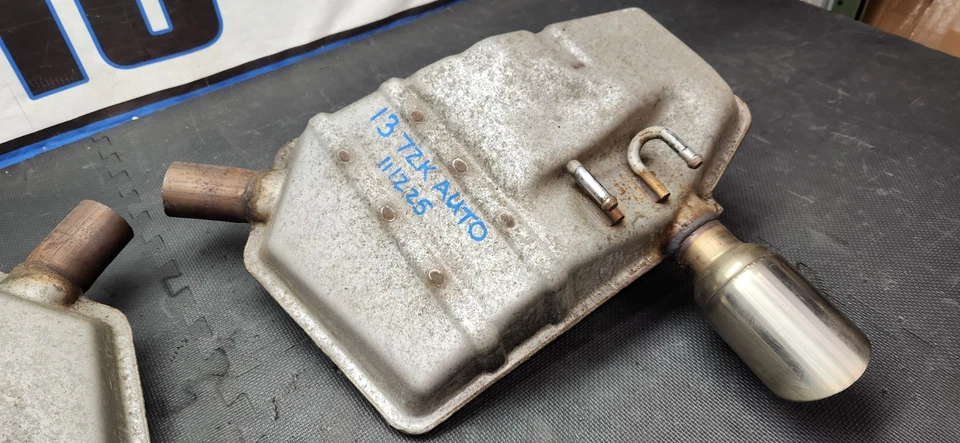 Silenciadores de escape para Chevrolet Camaro SS 2010-2015 OEM Foto 3 de 4