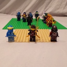 LEGO Minifigure Ninjago Lot 26 Pcs Pythor Garamadon Sensi Wu