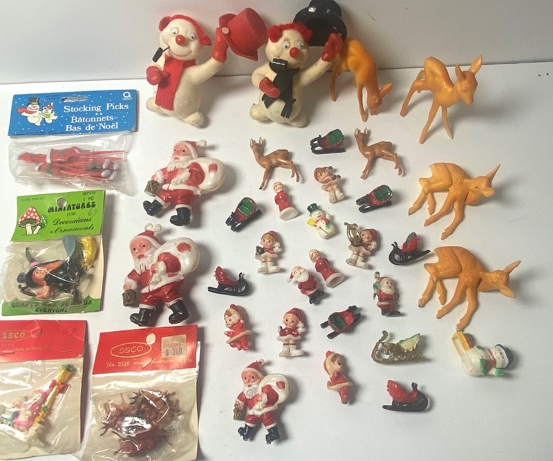 Vintage miniature Christmas plastic ornament lot of 47 pcs NOS sealed SSCO Santa