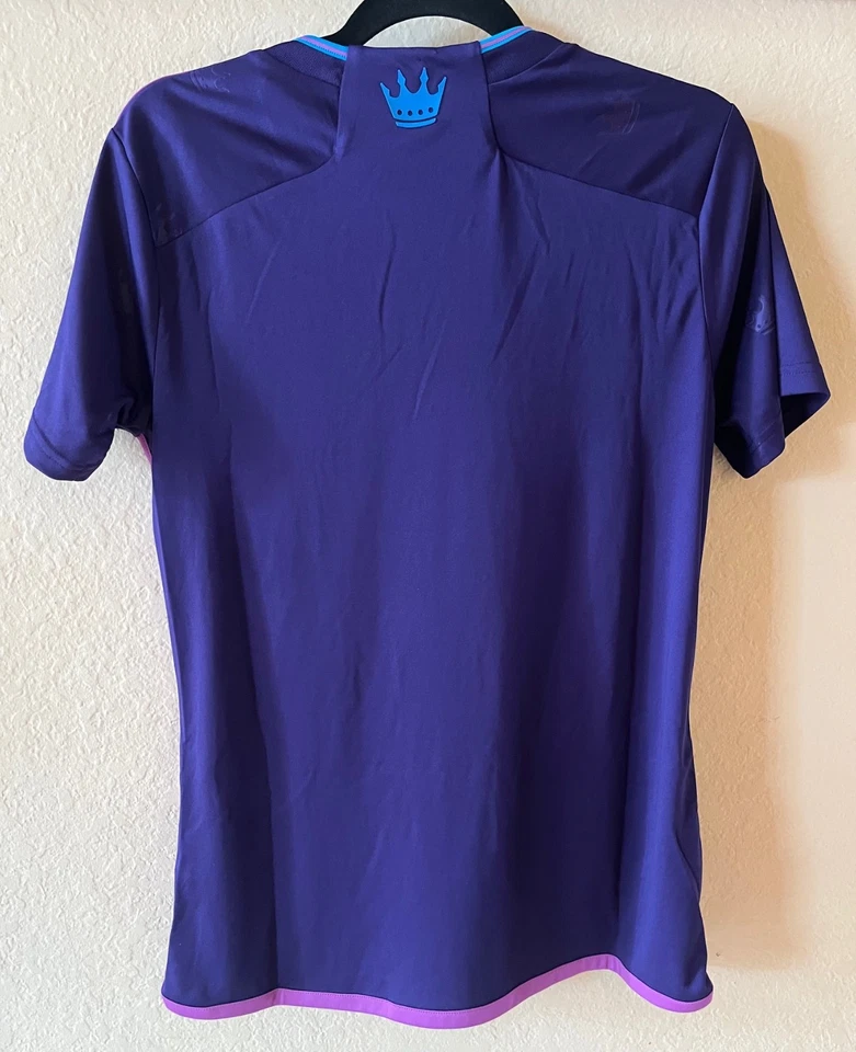 Camiseta Charlotte FC - GRANDE PARA MUJER - Adidas - Venta al por menor $90 - Nueva con etiquetas Foto 2 de 3