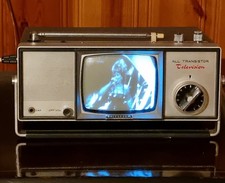 Quelle FK 100 Transistor TV, 1965, Vintage , einer der ersten tragbaren TV !