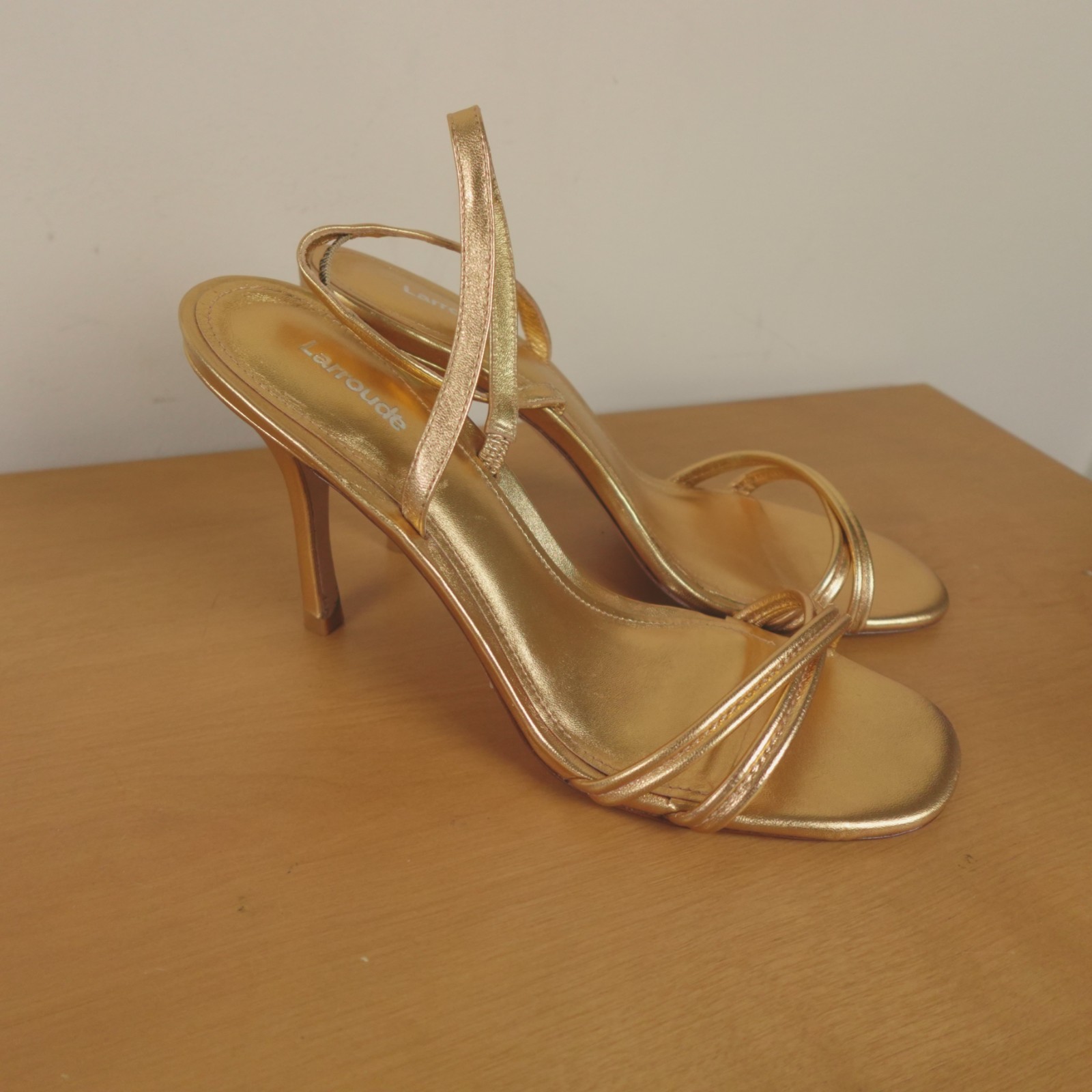 Larroude Heels Womens 10 Gold Metallic Leather Annie Sandal Slingback