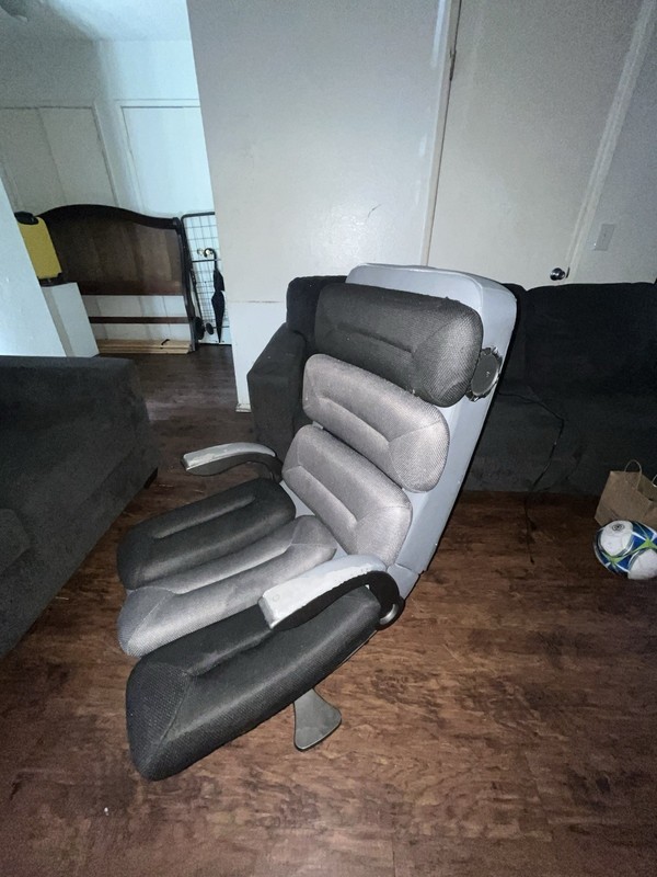 XROCKER GAMING CHAIR