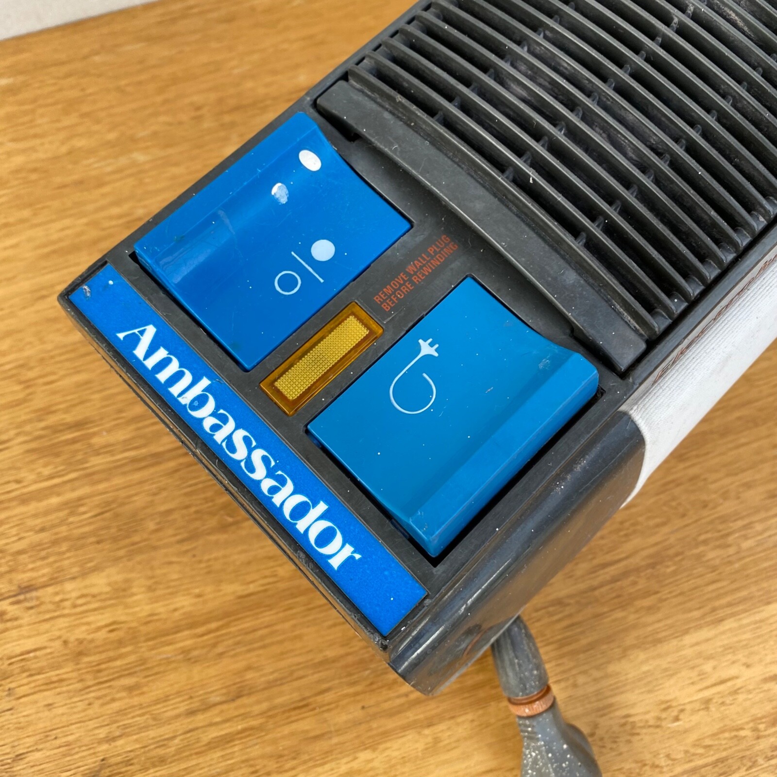 🐚 Vintage Electrolux Ambassador 337 Canister Vacuum Cleaner Body Z337