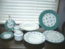 MIKASA BLUE MEDLEY CHOP DINNER PLATE CUP SAUCER CREAMER SUGAR SERVING BOWL 9 PCS
