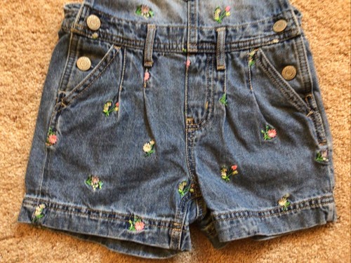 LOT OF 3 1-PIECE SLEEVELESS ROMPERS SZ. 5& 5T GAP & CARTERS - Picture 4 of 8