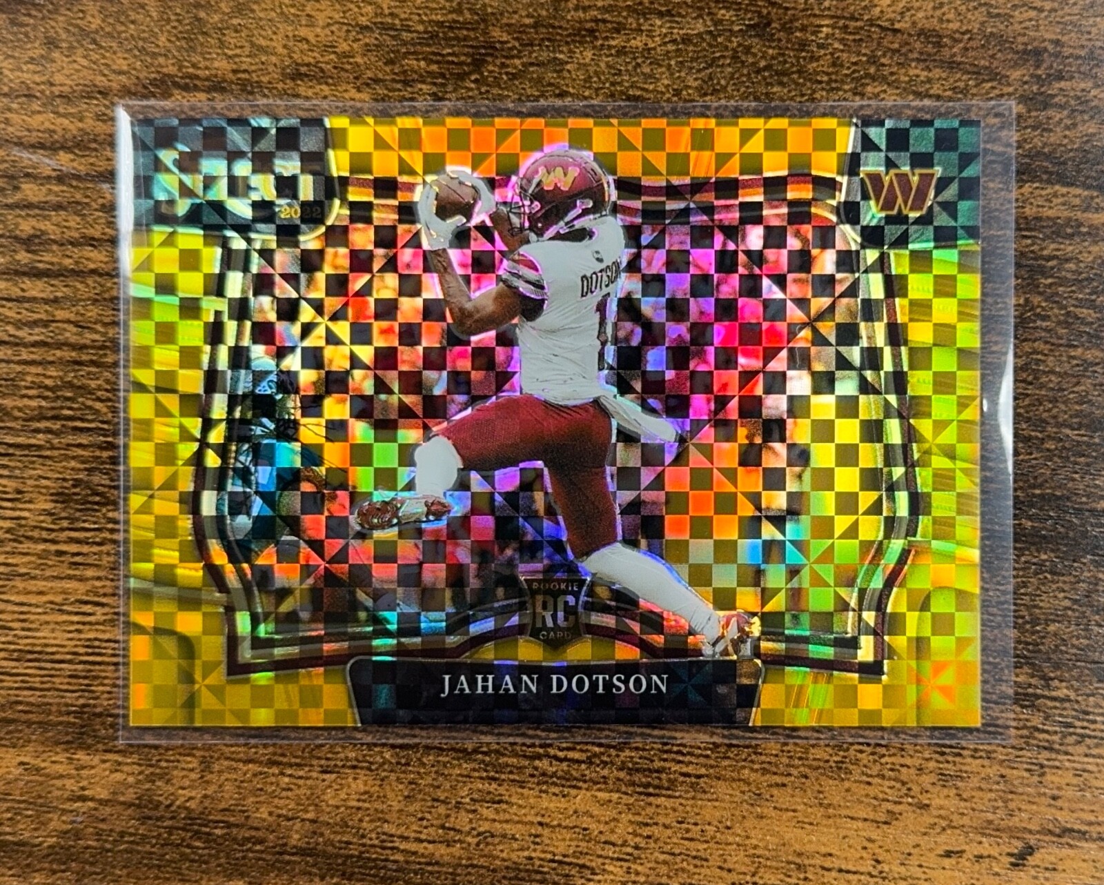 2022 Panini Select Jahan Dotson GOLD #/10 Prizm Field Level Rookie RC