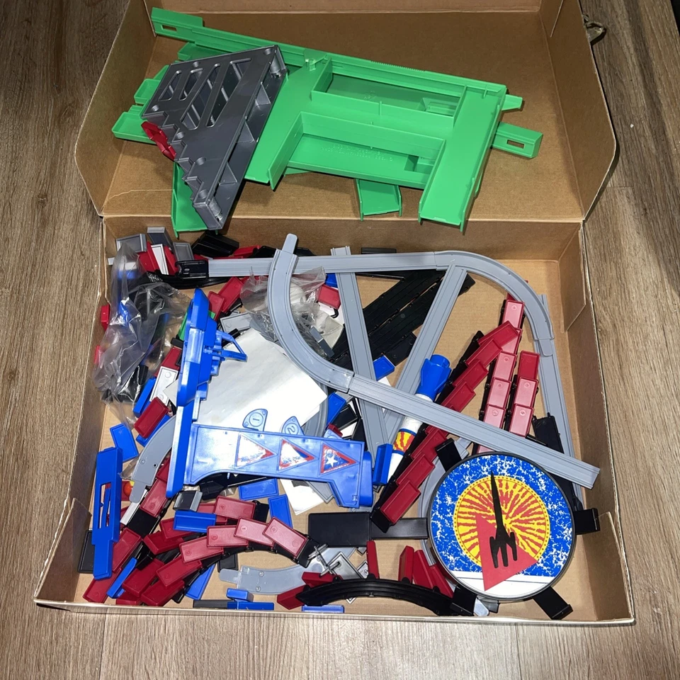 Pressman Domino Rally Galaxy Explorer Set with Box Vintage 1993 Game NICE - Image 4 of 4