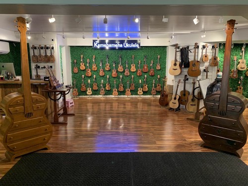 Kamehameha Ukulele MKT-20H EQ Tenor Walnut wood w/electric pickup - Picture 6 of 8