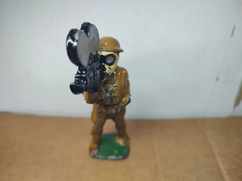 Manoil Conversion Army Cameraman - Image 4 of 4