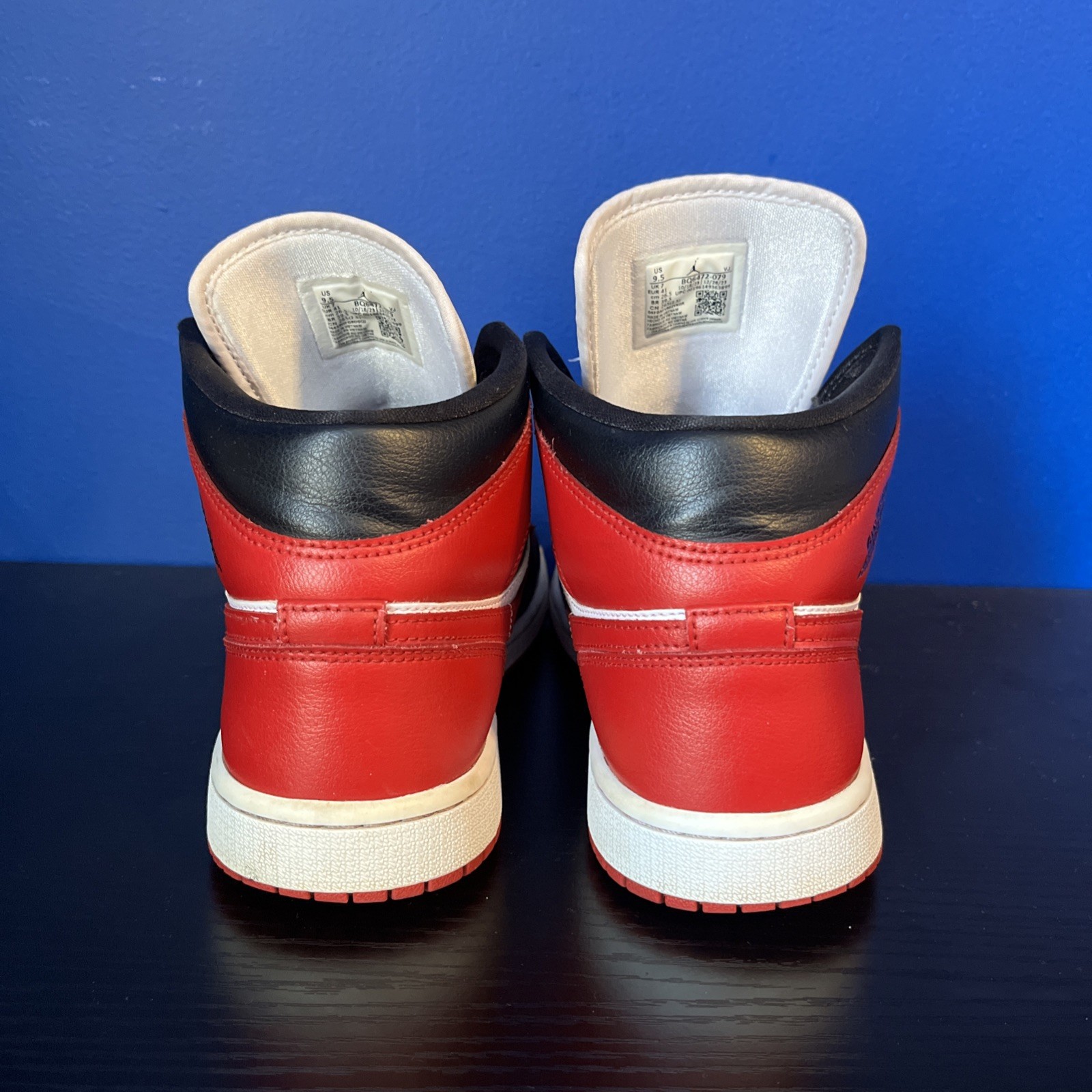 Nike WMNS Air Jordan 1 Mid "Black/White/Gym Red" BQ6472-079 Size9.5 thumbnail 5