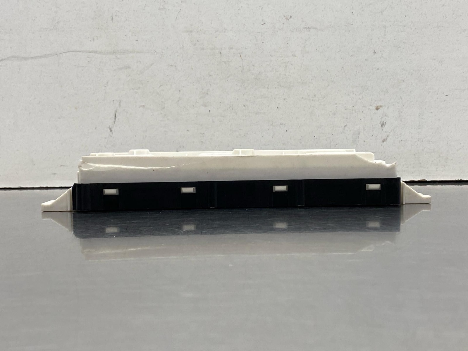 2017-2024 Maserati Levante Body Control Module Computer BCM OEM ID 04787684AC
