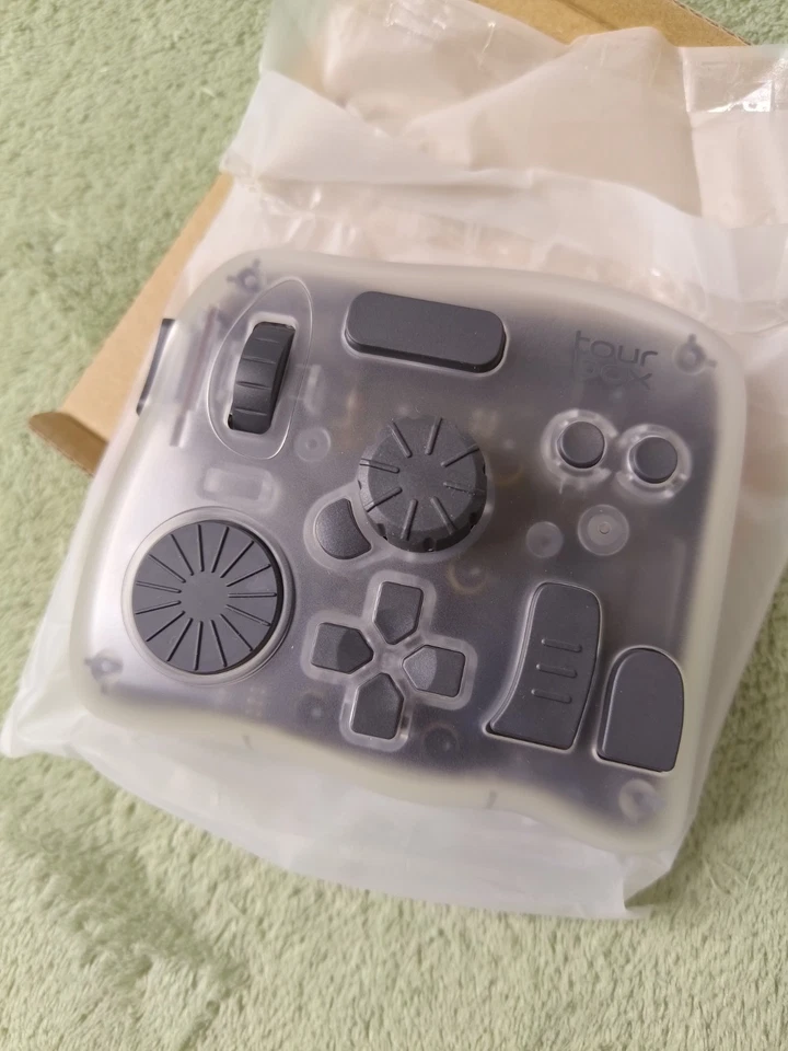 TourBox Elite Plus Wireless Bluetooth Controller for Photo Video Editing Digital - Image 3 of 4