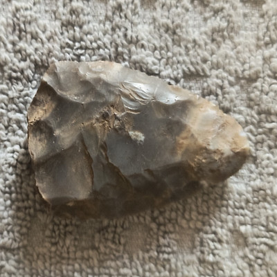 Knapped Flint Flaked Stone Arrowhead Style Point/Flake Approx 2 in Long