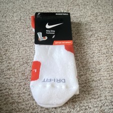 OG with the straight line not rounded Nike Elite Socks White Orange Size L