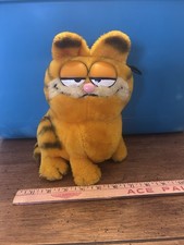 Vintage Garfield 1981 Dakin Plush 9" Sitting Fat Cat Stuffed Toy Animal