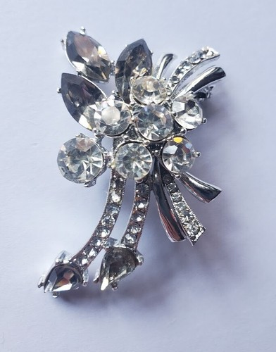11 W 30 St. INC Vintage Gray and Rhinestone Brooch