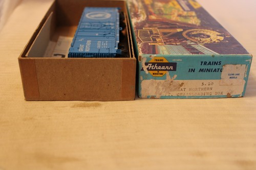 Athearn escala HO, coche de caja de 40', Great Northern, azul, #6739 construido | Zustand: Used
