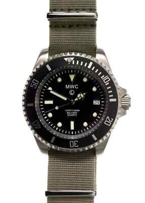 MWC 300m Edelstahl Quarz Militär Taucheruhr 10 Jahre Batterielebensdauer