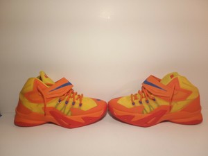 lebron soldier 8 orange