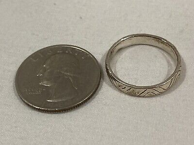 Vintage HK 925 Signed Solid Sterling Silver Etched Design Vintage HK 925 Signed Solid Sterling Silver Etched Design