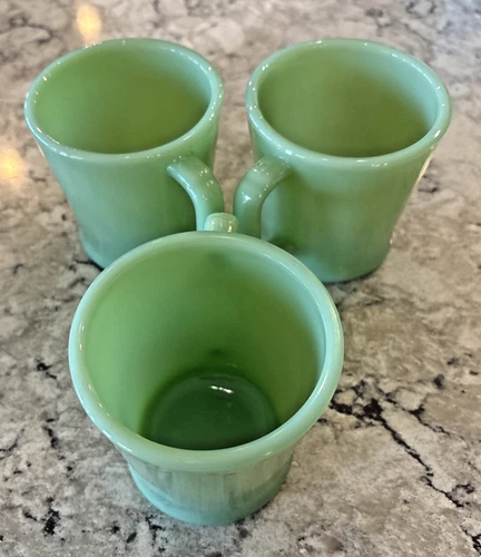 ANCHOR HOCKING FIRE KING - JADEITE D HANDLE MUG COFFEE CUP - Lot Of 3